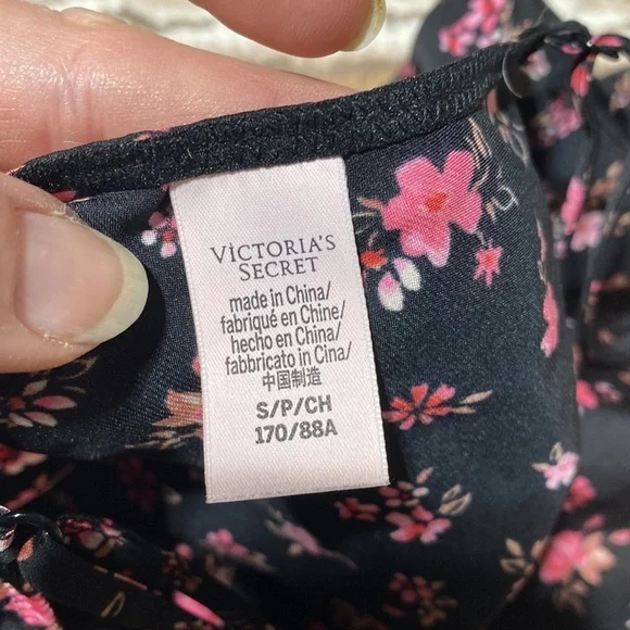 Victoria’s secret’s lace slip​​ - Picture 5 of 5